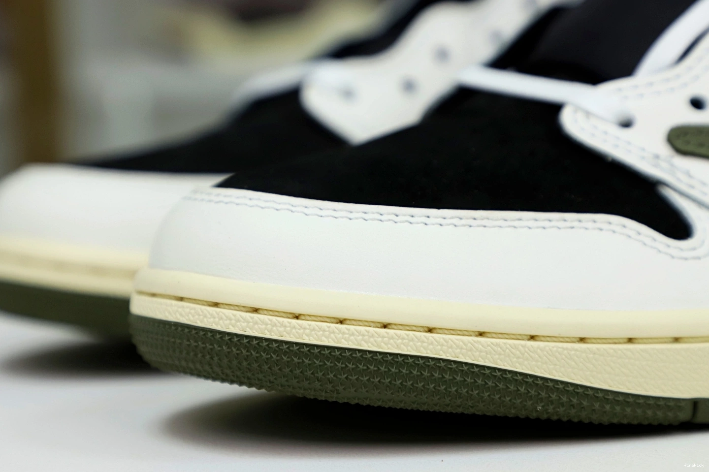 1 LOW NIKE TRAVIS X OG AIR “Olive” SCOTT JORDAN 0306